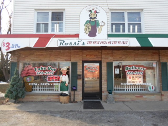 Rossis-pizza-900x675